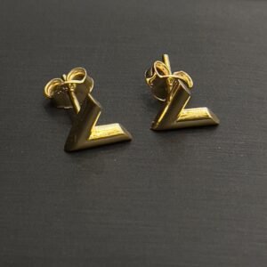 حلق الفّي عيار 18 الوزن 1.6 جرام