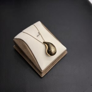 عقد ابو تيقا عيار 18 الوزن 4.95 جرام