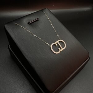 عقد سي دي عيار 18 الوزن 0.77 جرام