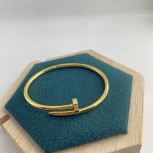 أسوارة المسمار العريضة ذهب21k مقاس15✨