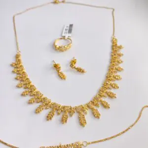 طقم الكلكتا الهندي روعه🥺ذهب عيار21 وزن 13.82g